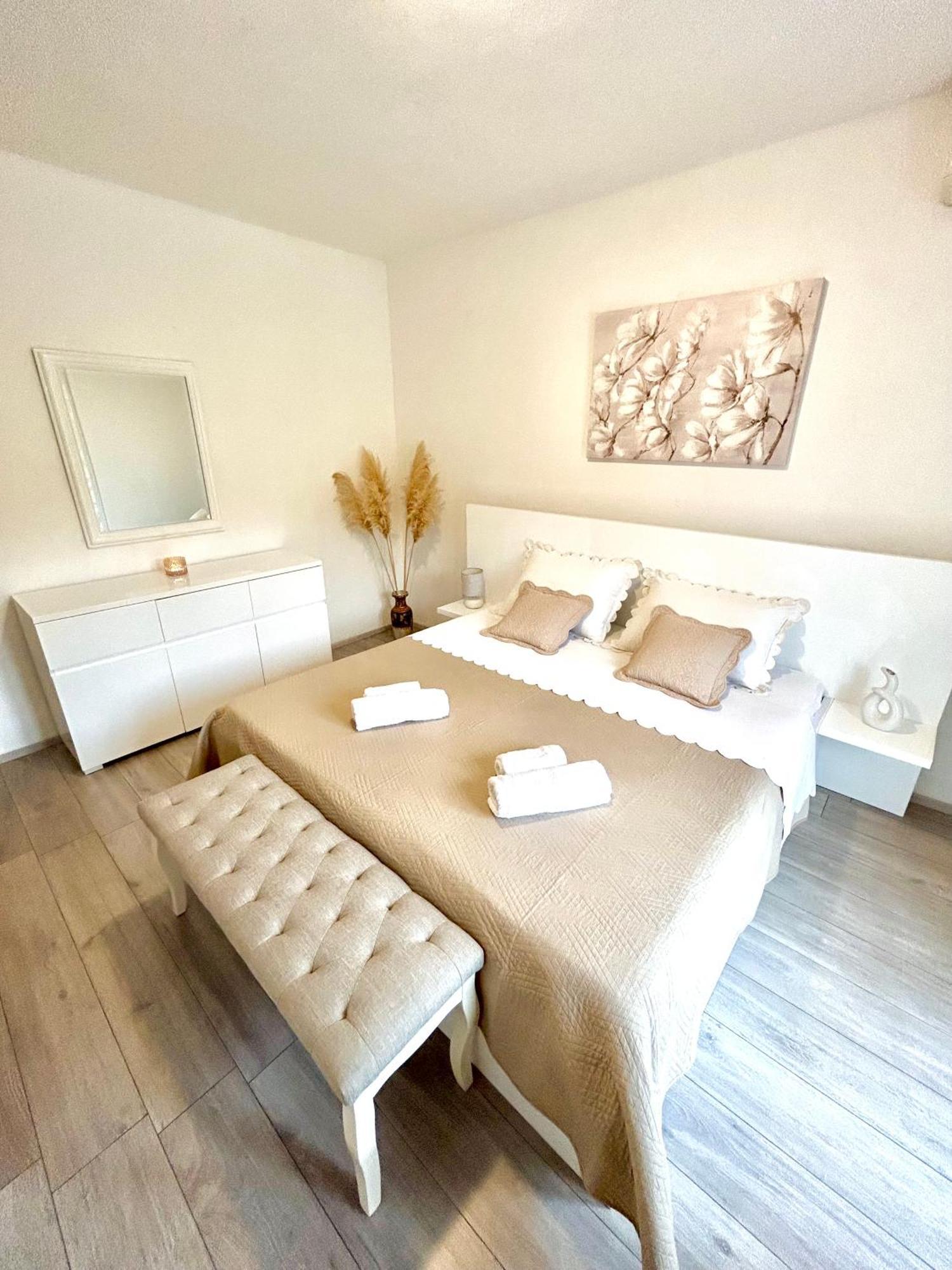 Apartman Zorka Povlja  Eksteriør bilde